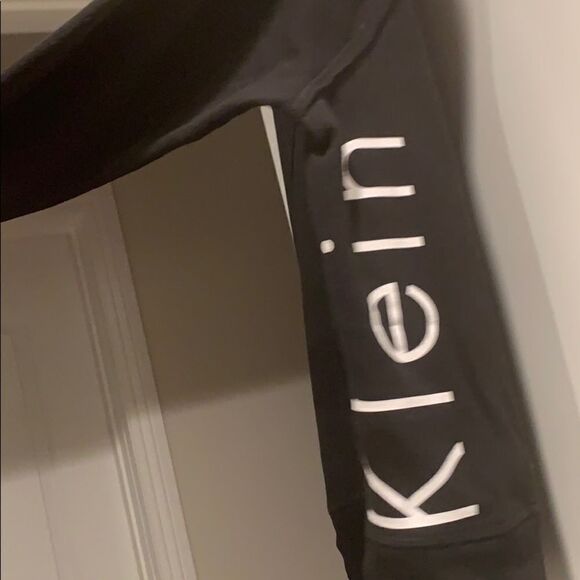 🎉1 hr sale 🎉Calvin klan blouse - Picture 3 of 5